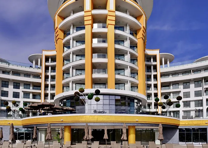 Hotel Azura World 5*