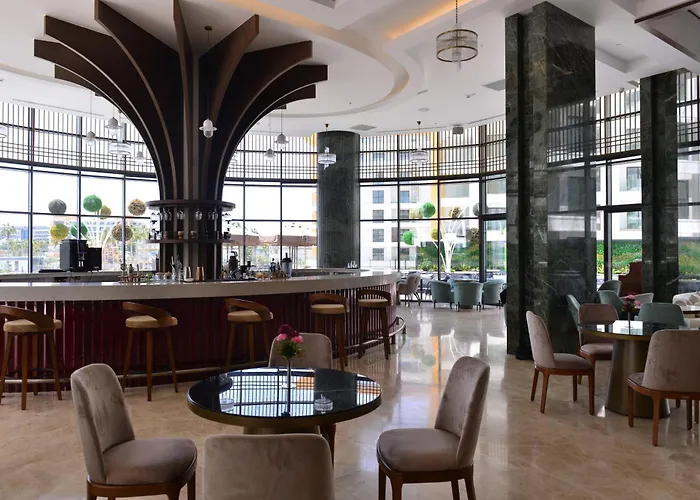 Azura World Hotel 5*