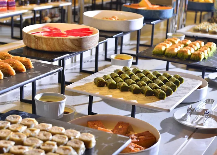 Azura World Hotel 5*