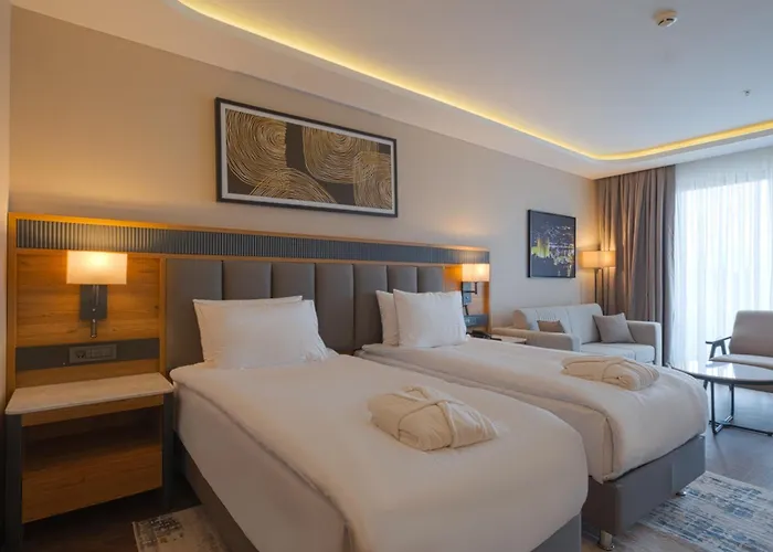 Azura World Hotel 5*