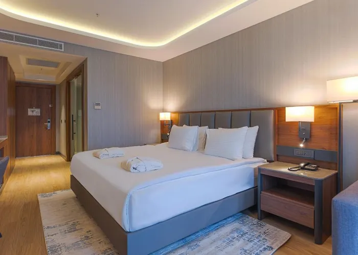 Hotel Azura World 5*