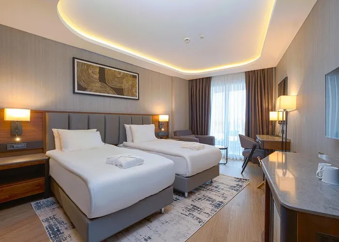 Hotel Azura World 5*