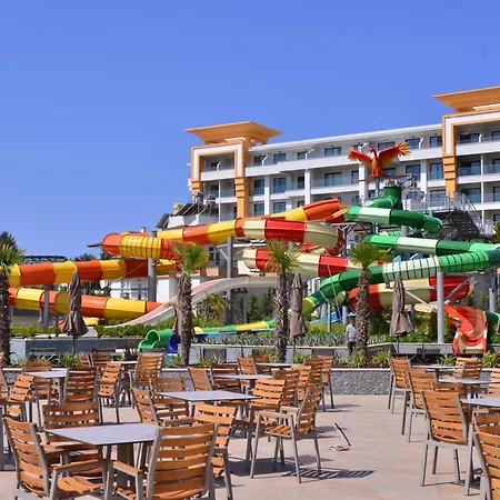 Azura World Szálloda Alanya