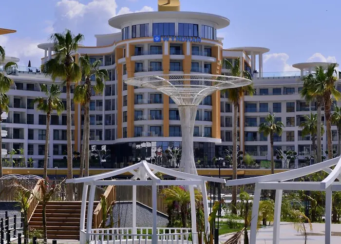 ホテル Azura World アランヤ