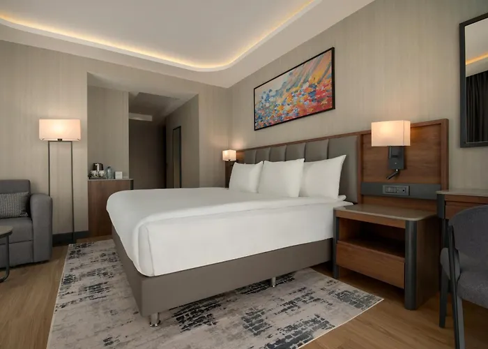 Azura World מלון